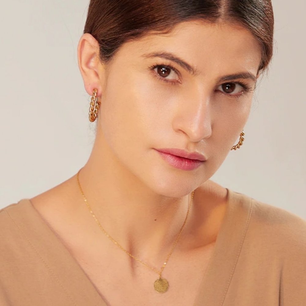 New 18K Gold Plated Braided Round Hoop Earrings - Picture 3 of 7